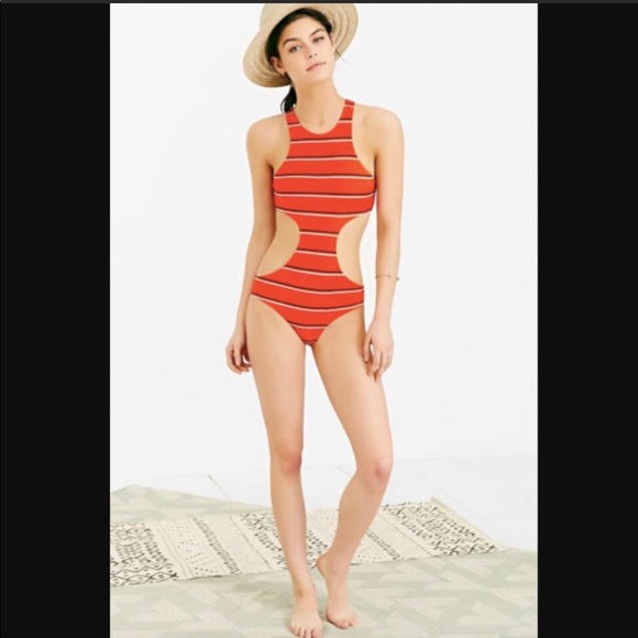 NWT Urban Outfitters Cutout One Piece Swimsuit - Picture 4 of 6